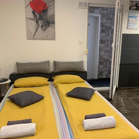 Studio Dama Blizina Amfiteatra I Bus Kolodvora ,Besplatan Privatni Parking,Self-Check- In بولا المظهر الخارجي الصورة