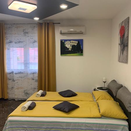 Studio Dama Blizina Amfiteatra I Bus Kolodvora ,Besplatan Privatni Parking,Self-Check- In بولا المظهر الخارجي الصورة